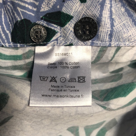 ✨NWOT✨ Maison Kitsune button down - Picture 3 of 4